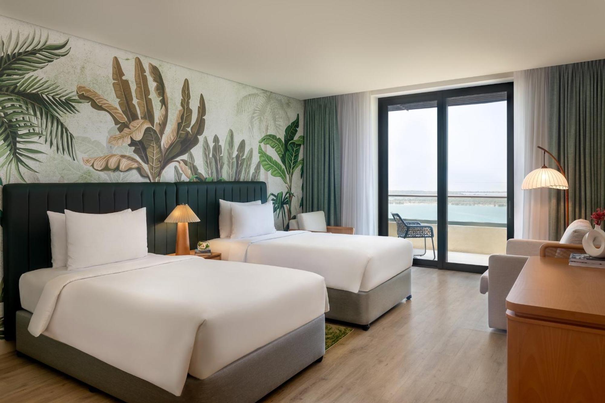 Deluxe Twin Room Sea View Theme Park Access,1742652241:JPEG